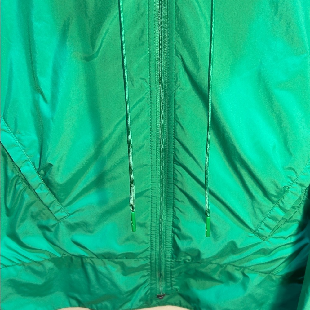 Nike Court Funnel Neck Women’s Green Windbreaker - Picture 2 of 9